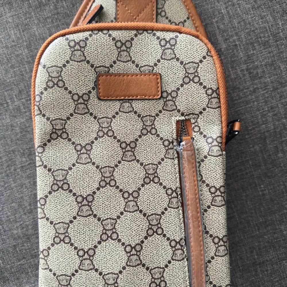 ❤️❤️HOBO Crossbody Vegan Leather Bag❤️❤️
